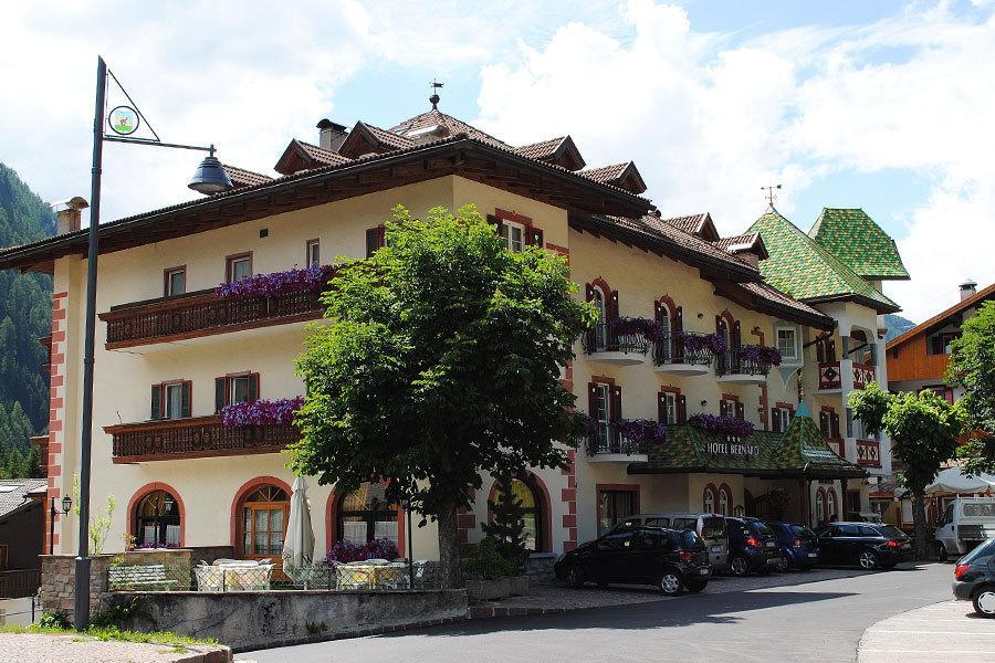 Albergo Bernard Canazei Exterior foto